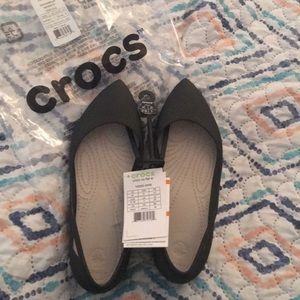 Crocs ladies rio flats size 7, NWT